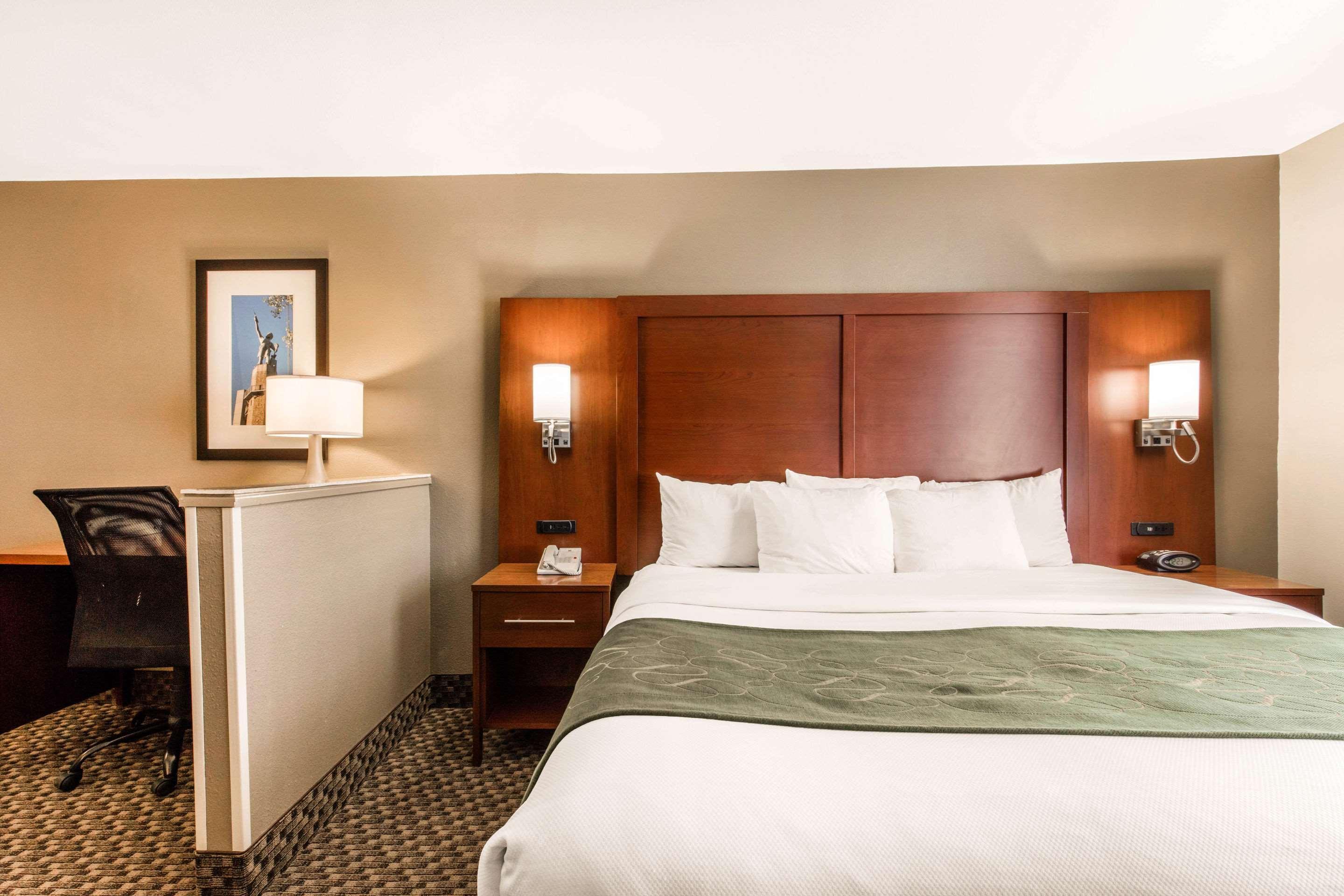 Comfort Suites Tuscaloosa Near University מראה חיצוני תמונה
