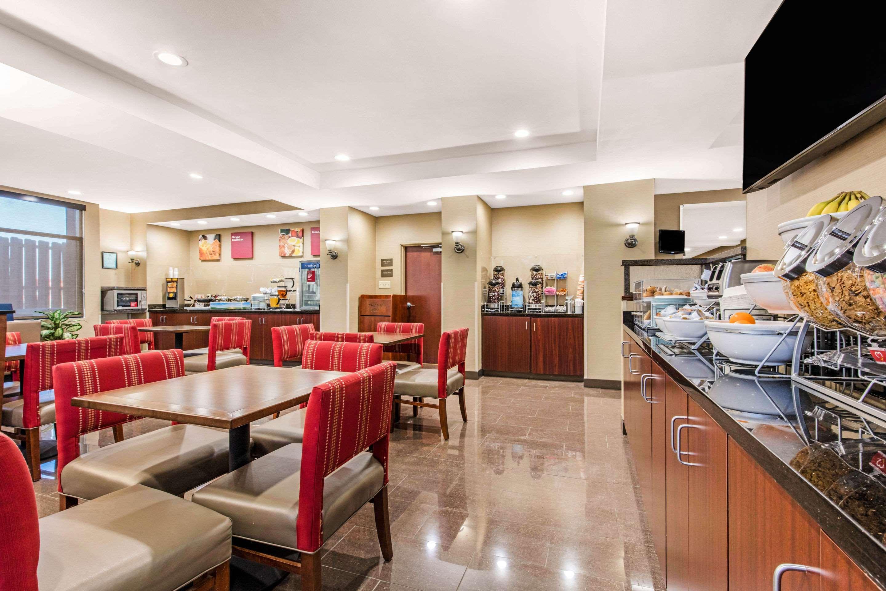 Comfort Suites Tuscaloosa Near University מראה חיצוני תמונה