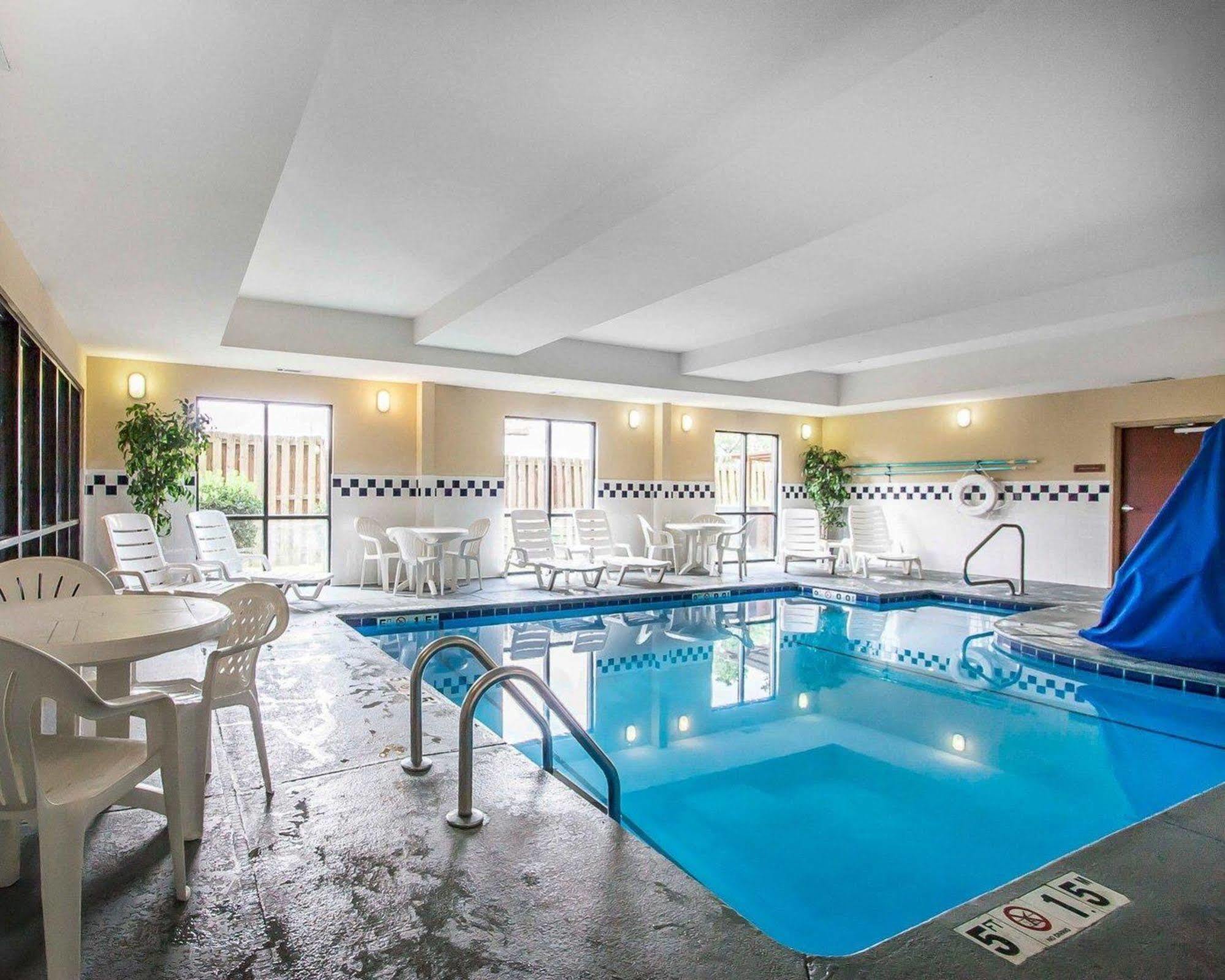 Comfort Suites Tuscaloosa Near University מראה חיצוני תמונה